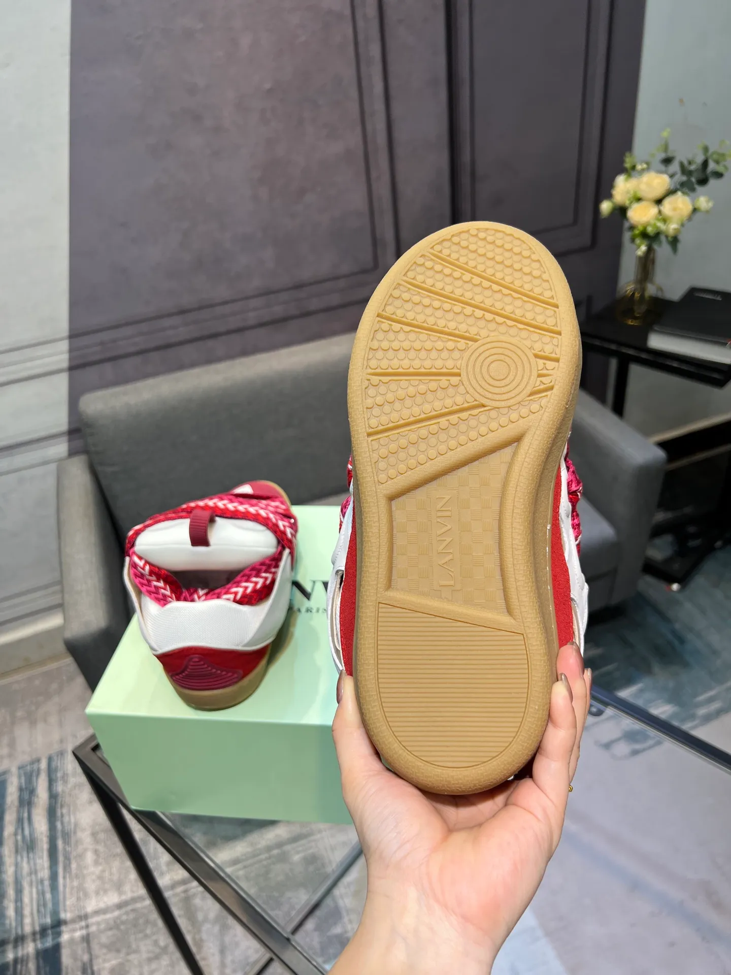 Men's men's shoes💰780 [LANVIN] Latest lace-up fashionable casual sneakers for couples High-quality CLAY couple series‼ ️ The latest trendy products of the season 🌈Many bloggers have planted grass and purchased the original open-mold customization. The upper and outsole are sewn with mark threads without edge sealing. Multiple material splicing combination design. Very versatile for fashionable and casual wear. Comfortable on the feet. Recommended for self-retention (upper cowhide + cow suede + breathable mesh) inner foot pad cowhide exclusive original open-mold clear logo rubber outsole ⚠️36-44 yards (45 custom-made)